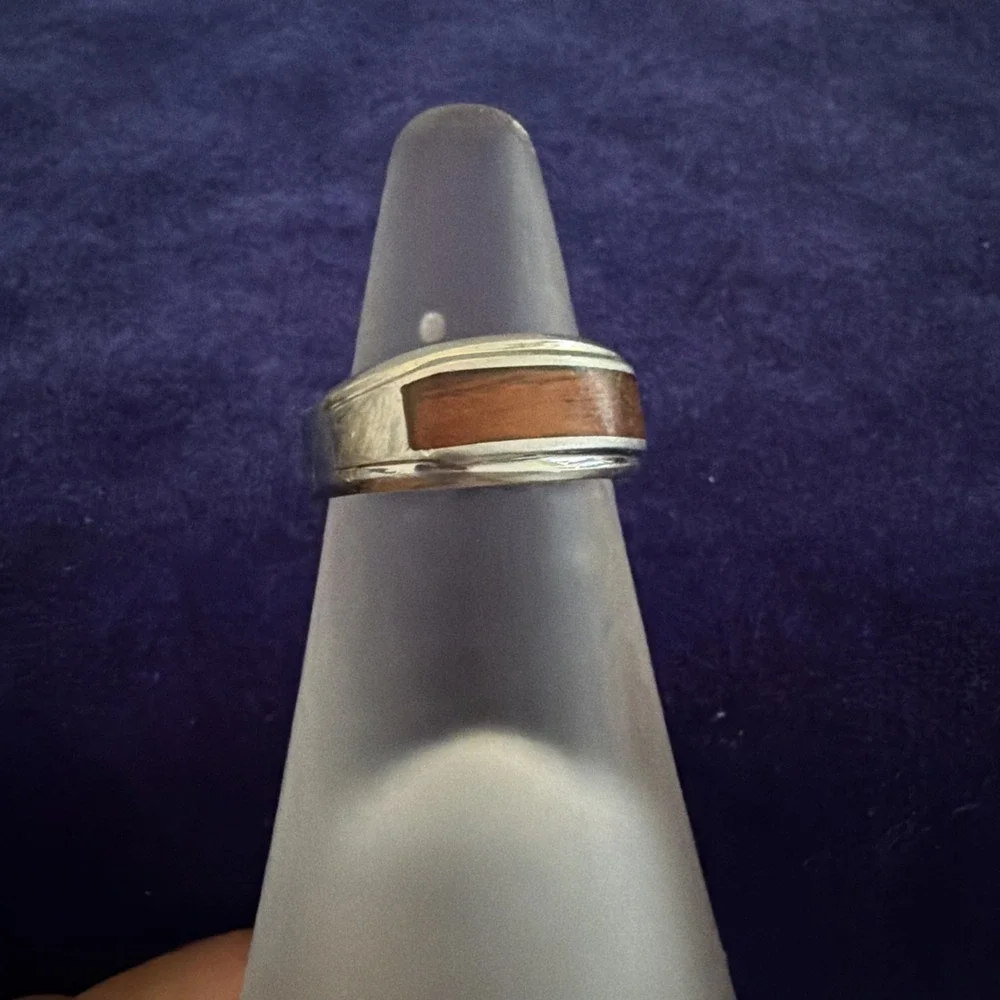 NA Hoku Chip Wood Grain Epoxy Resin Stainless Steel Ring Sz 10